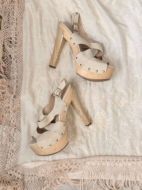 Vintage FENDI Beige Suede Platform Heels Wood Chunky Heel Studded Sandals y2k